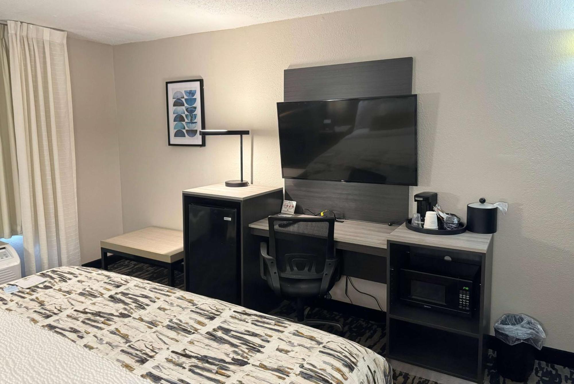 Wingate By Wyndham Dayton North Hotell Exteriör bild
