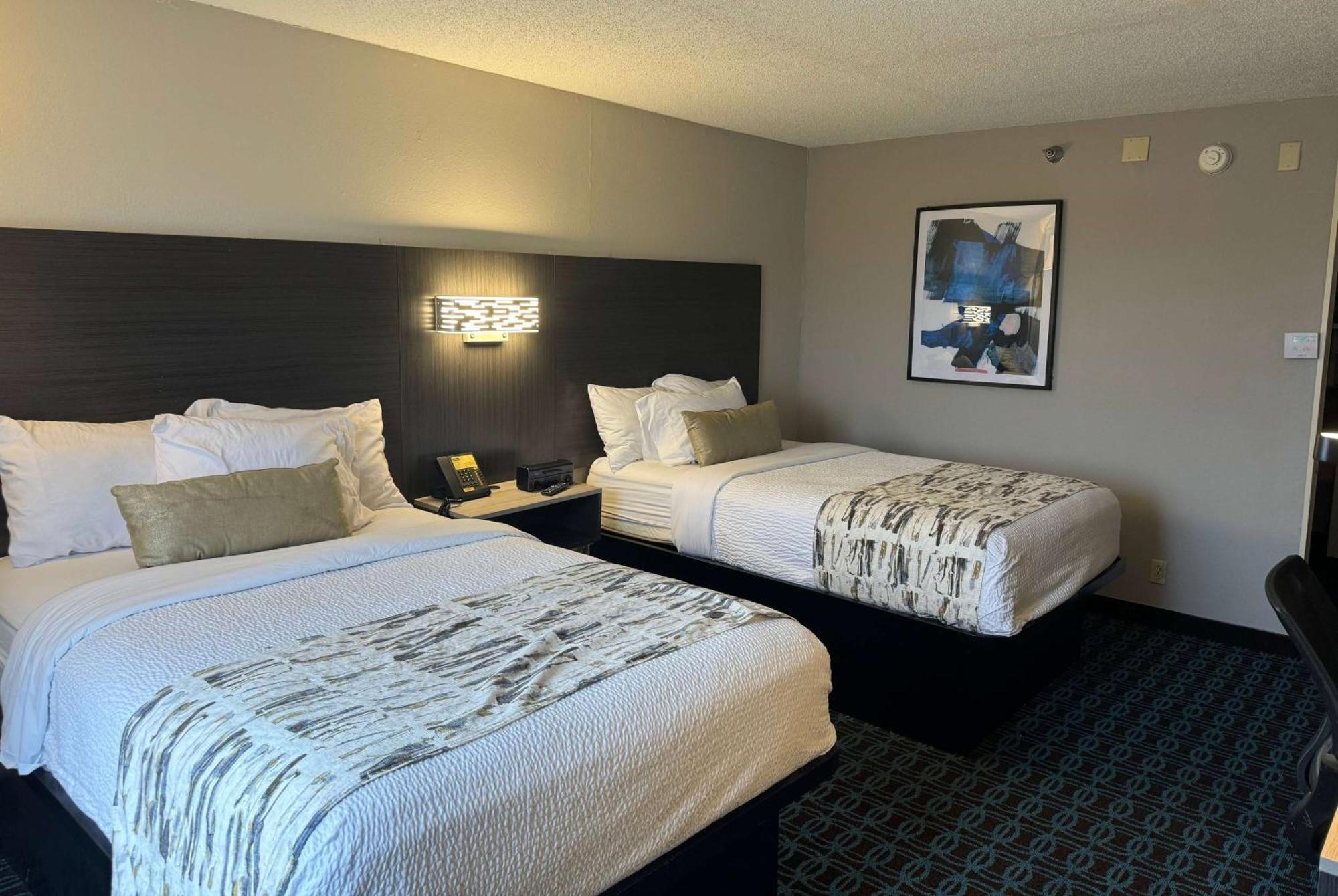 Wingate By Wyndham Dayton North Hotell Exteriör bild