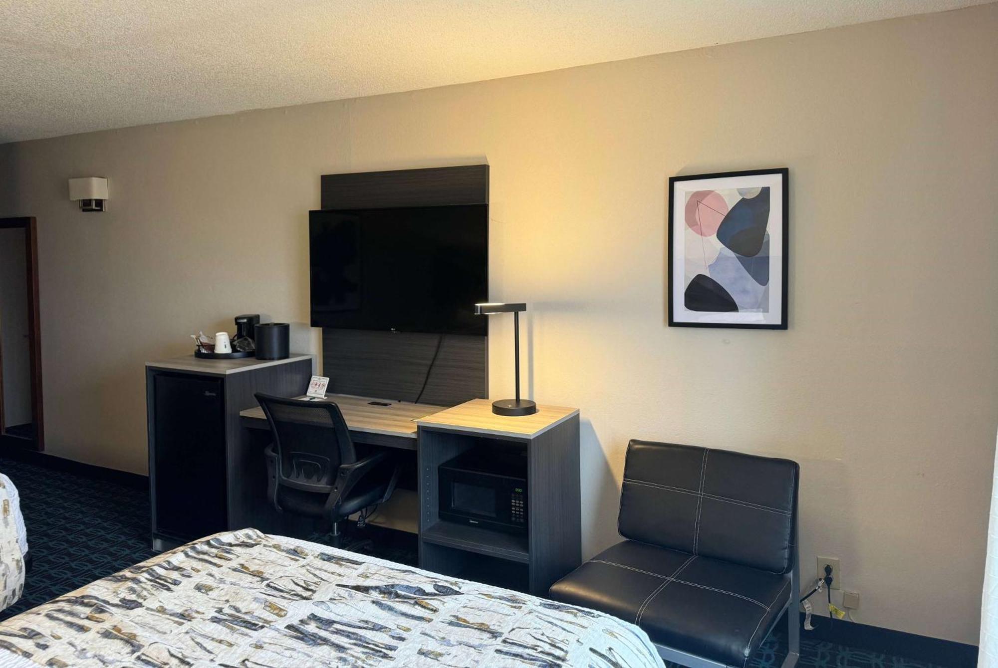 Wingate By Wyndham Dayton North Hotell Exteriör bild