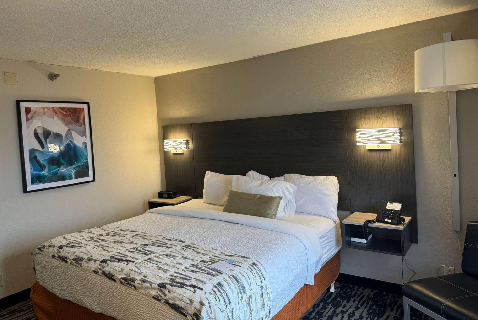 Wingate By Wyndham Dayton North Hotell Exteriör bild